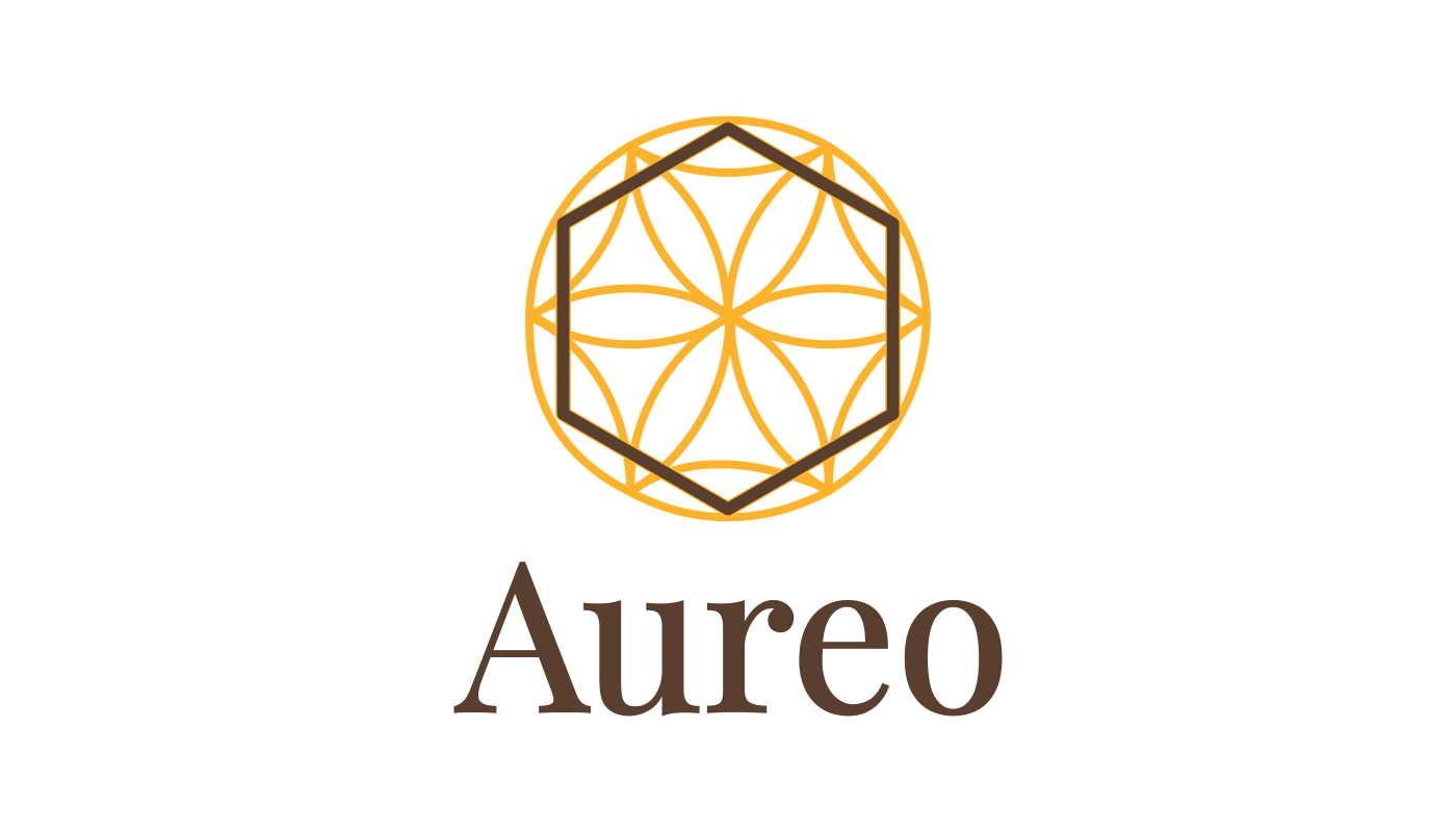 Il logo Aureo: un esagono scuro dentro un cerchio dorato di petali geometrici, sopra la scritta Aureo