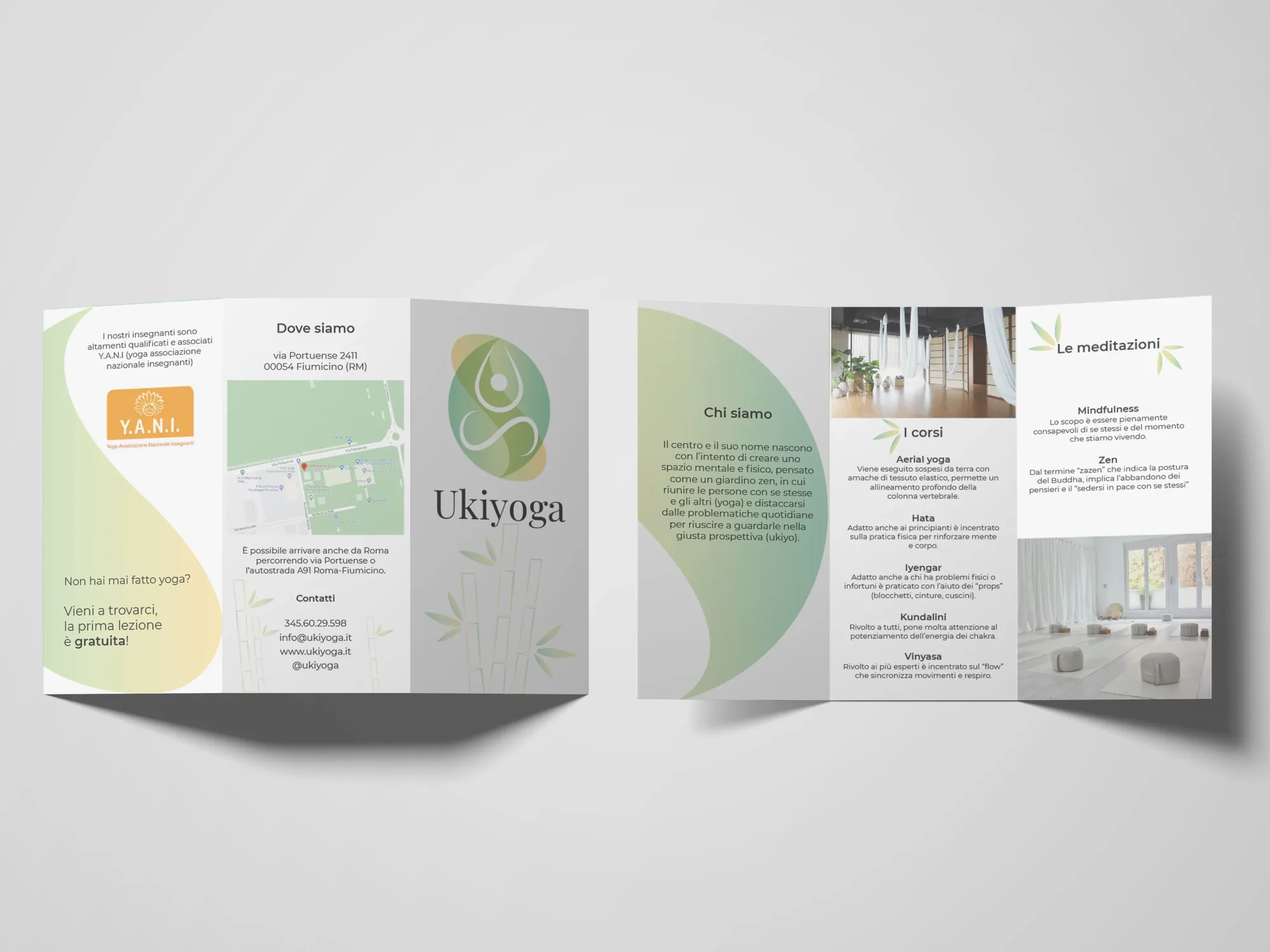 Brochure a tre ante di Ukiyoga con le sezioni Dove siamo, Chi siamo, i corsi e le meditazioni